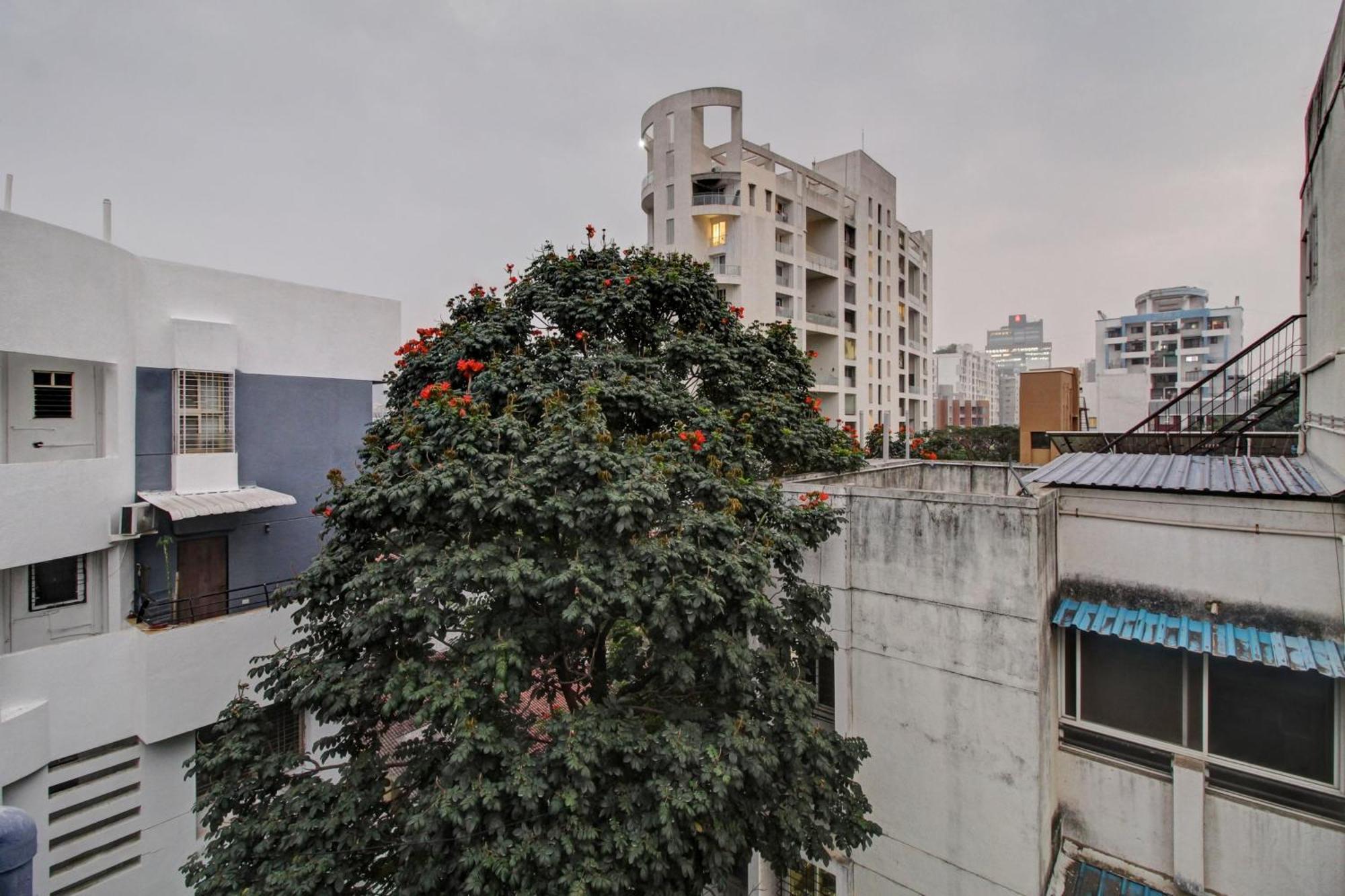 Super Collection O Grey House Hotel Poona Buitenkant foto